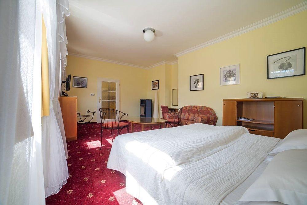 Festival Apartment Karlovy Vary Bagian luar foto