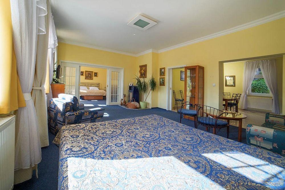 Festival Apartment Karlovy Vary Bagian luar foto
